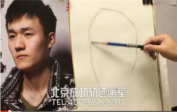 素描男青年头像图片