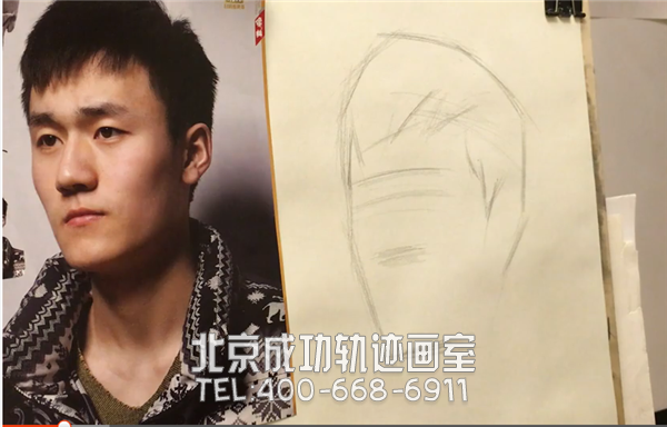 素描男青年头像图片