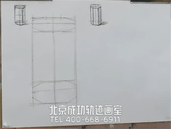 怎么画素描圆柱体