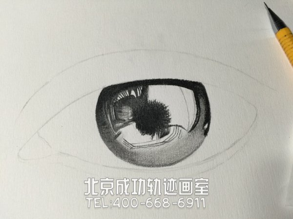 素描眼睛的画法步骤