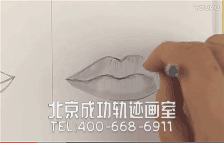 素描入门：唇部素描的画法步骤视频教程