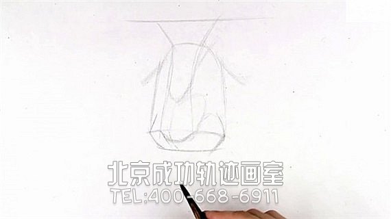 素描鼻子画法步骤图片教程