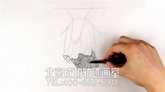 素描鼻子画法步骤图片教程