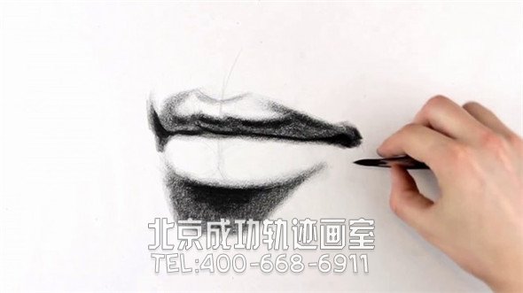 素描教程：素描人物嘴部的具体画法步骤